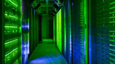 The future of data center electricity use and microgrids